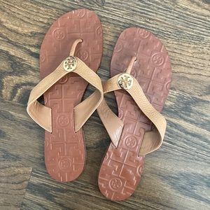 Tory Burch Thora Leather Flat Sandal Brown Tan 7